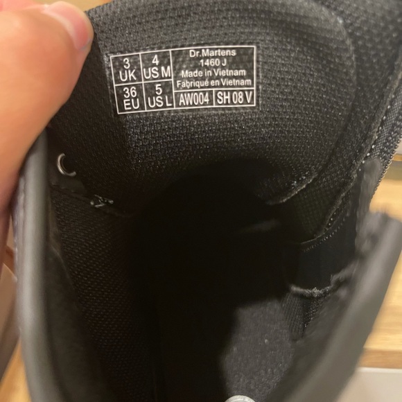 DcMartens Airwair - Picture 3 of 7